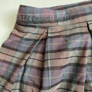 Plaid Mini Skirt Women's XXL (fits like a M) The Umbrella Academy cosplay